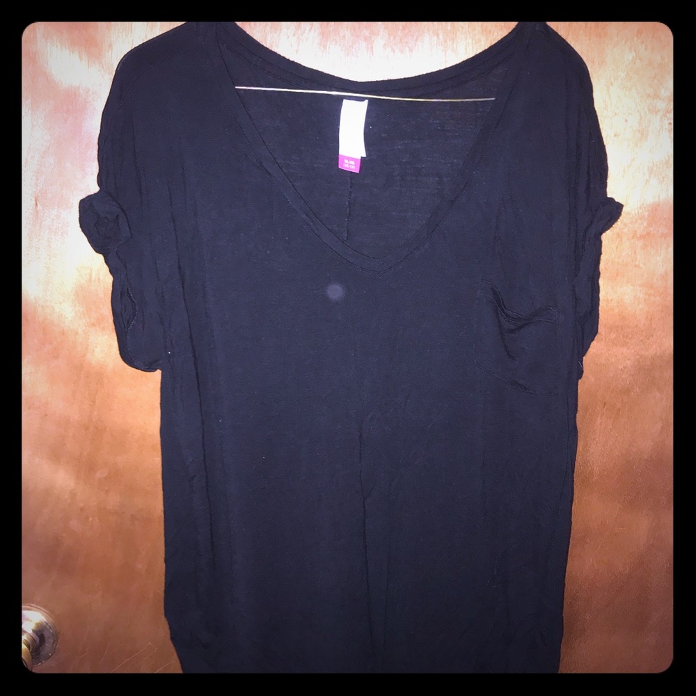 Black lightweight top